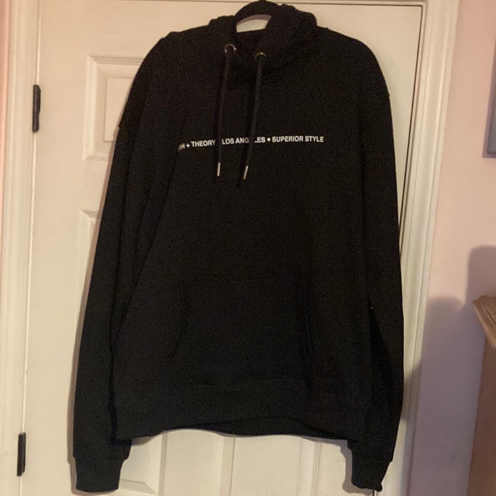 Truth+Theory black pullover hoodie